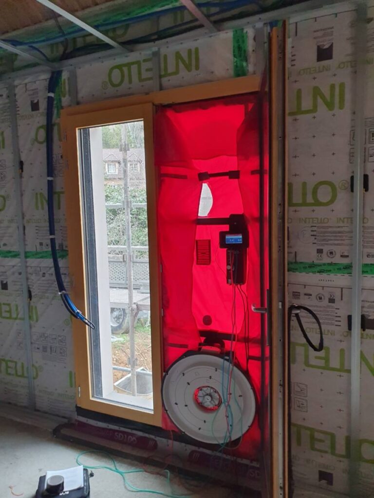 Porte soufflante test permléabilité à l&apos;air